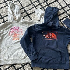 The North Face Light Gray and Dark Blue Hoodies M (lot of 2)